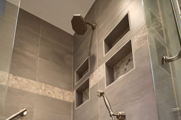 canadian-renovations-bath-new-pics-2-of-5