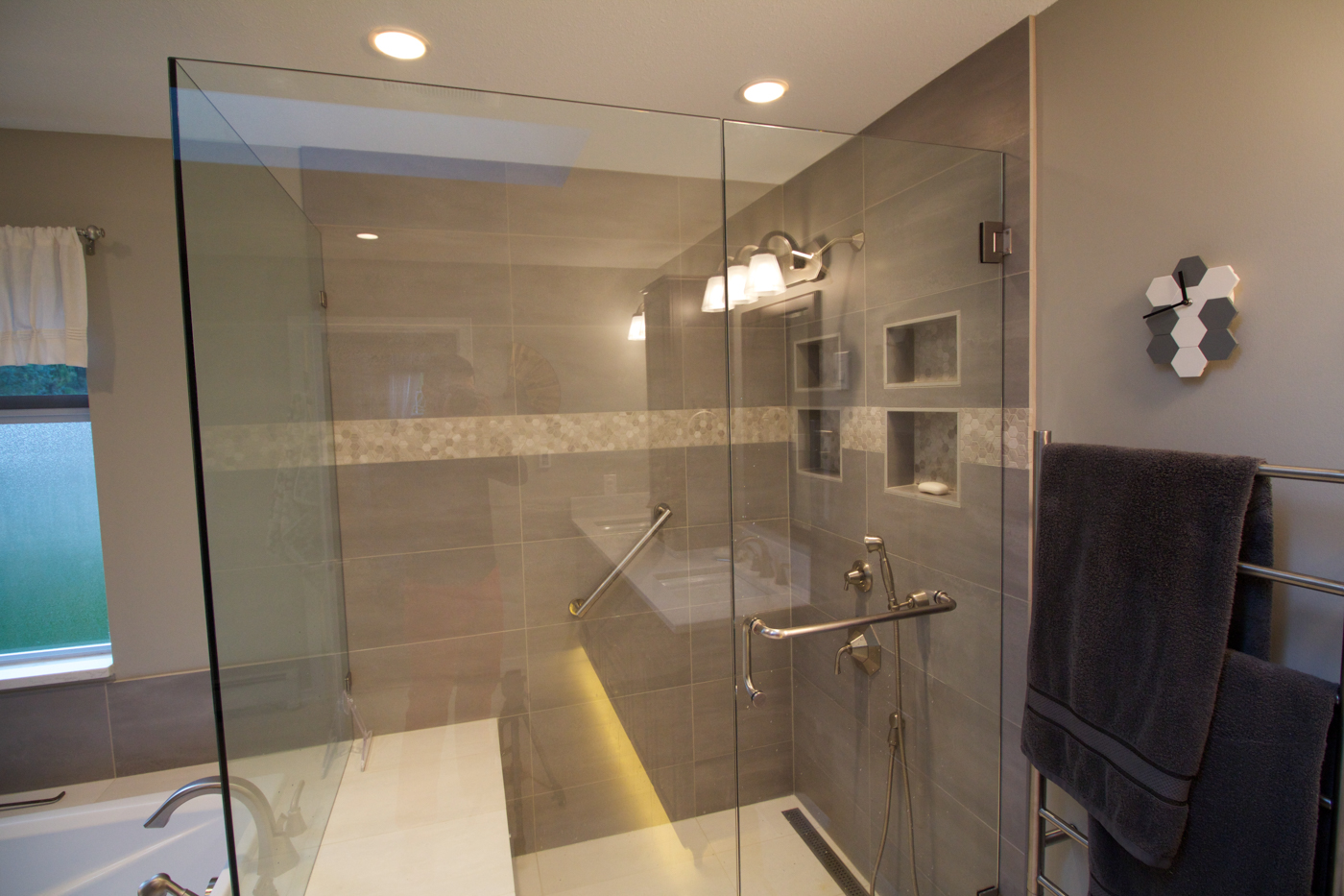 bathroom renovation - canadian home renovations metro vancouver